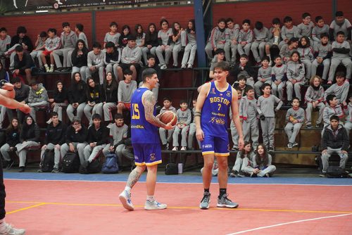 Visita de Sebastián Herrera y Clínica de Básquetbol en Colegio San Marcos de Macul