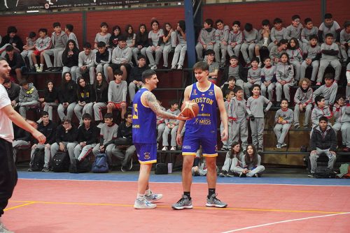 Visita de Sebastián Herrera y Clínica de Básquetbol en Colegio San Marcos de Macul