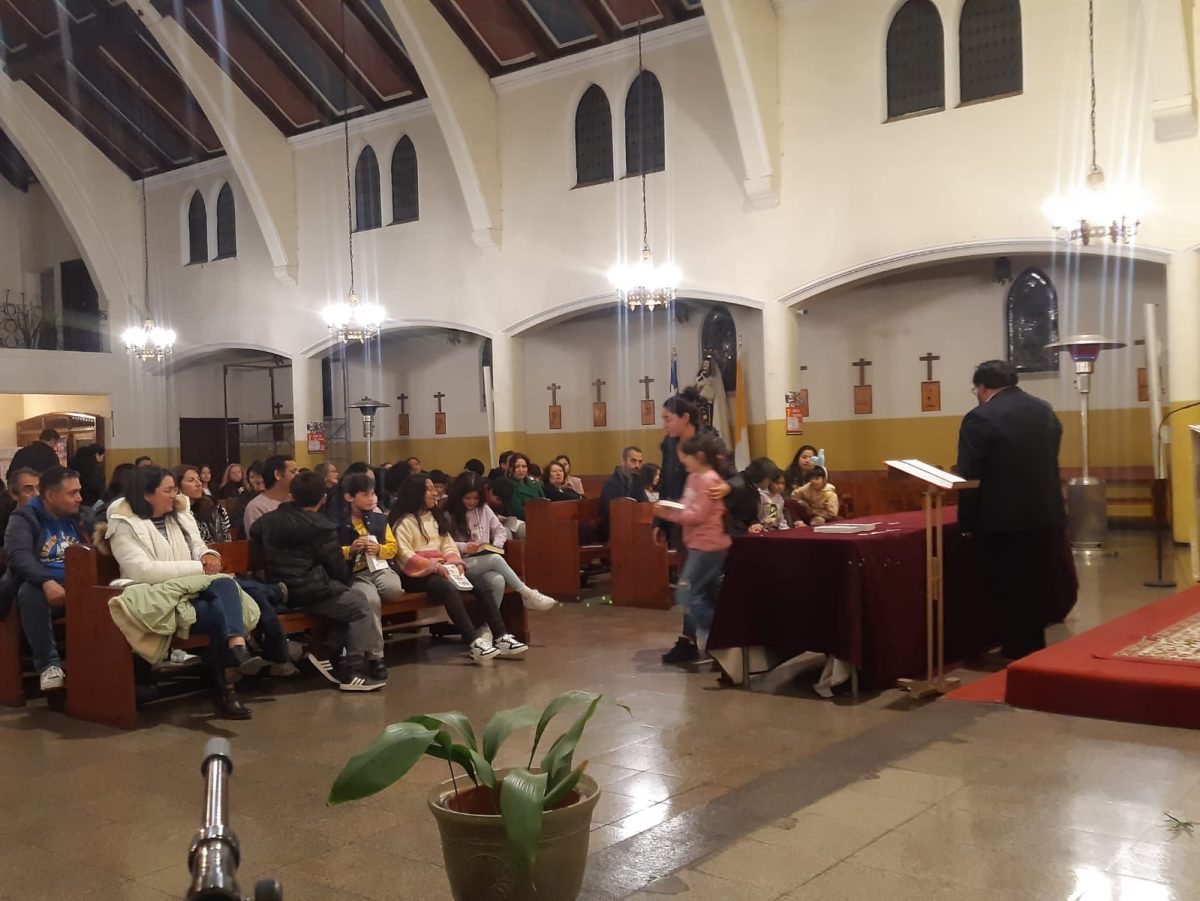 Liturgia entrega de biblias 2024