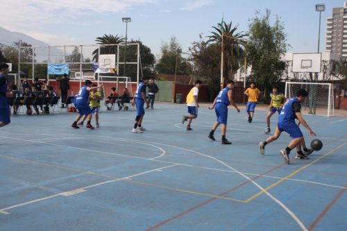 BASQUETBOL VARONES INTERMEDIA COMPETENCIA BOSTONEDUCA