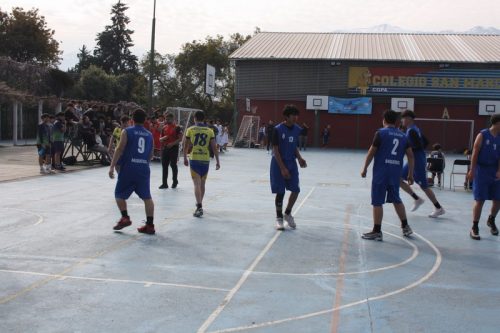 BASQUETBOL VARONES INTERMEDIA COMPETENCIA BOSTONEDUCA
