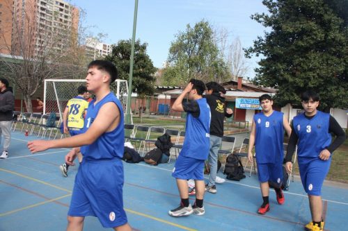 BASQUETBOL VARONES INTERMEDIA COMPETENCIA BOSTONEDUCA