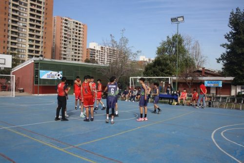 BASQUETBOL VARONES INTERMEDIA COMPETENCIA BOSTONEDUCA