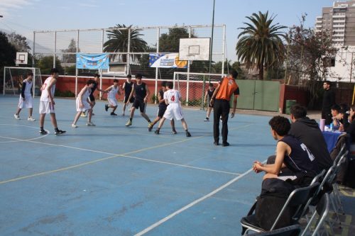 BASQUETBOL VARONES INTERMEDIA COMPETENCIA BOSTONEDUCA