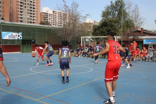 BASQUETBOL VARONES INTERMEDIA COMPETENCIA BOSTONEDUCA