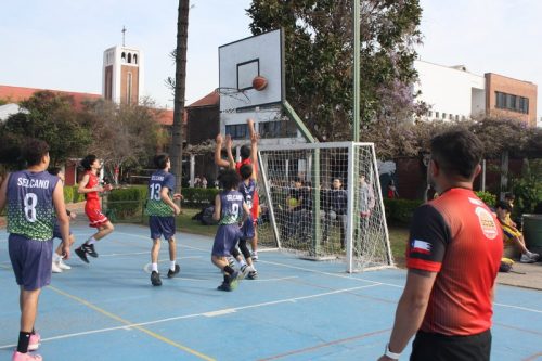 BASQUETBOL VARONES INTERMEDIA COMPETENCIA BOSTONEDUCA