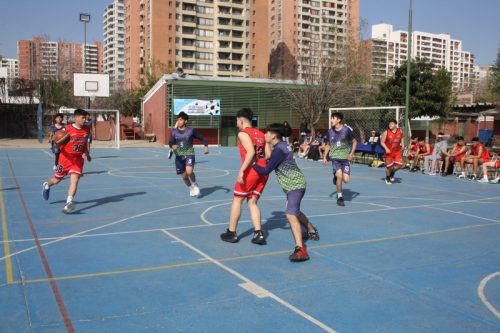 BASQUETBOL VARONES INTERMEDIA COMPETENCIA BOSTONEDUCA