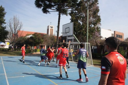 BASQUETBOL VARONES INTERMEDIA COMPETENCIA BOSTONEDUCA
