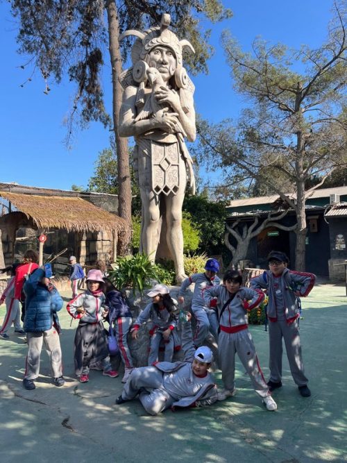 SEGUNDOS  BÁSICOS  VISITAN EL  BUIN ZOO