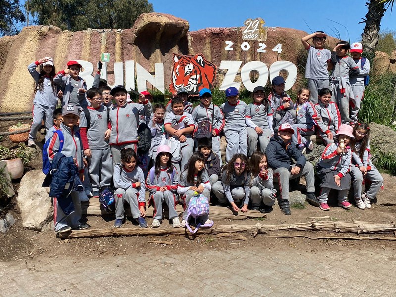 Entretenida visita de los 2° Básicos al Buin Zoo