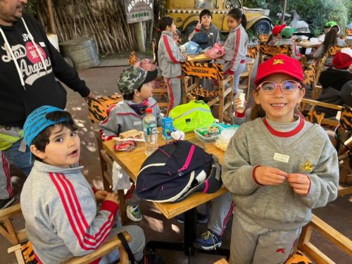 SEGUNDOS  BÁSICOS  VISITAN EL  BUIN ZOO