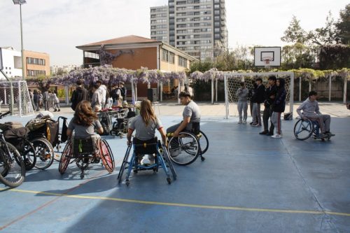 ACTIVIDAD DE  DEPORTE  ADAPTADO (HANDBOL EN  SILLA  DE RUEDAS)
