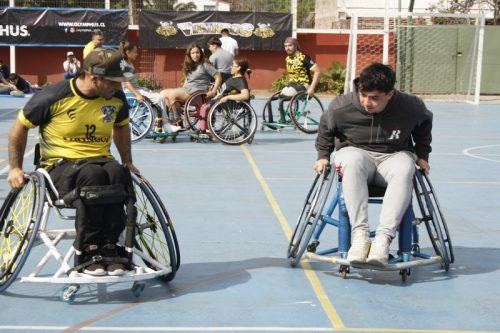ACTIVIDAD DE  DEPORTE  ADAPTADO (HANDBOL EN  SILLA  DE RUEDAS)