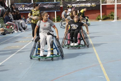 ACTIVIDAD DE  DEPORTE  ADAPTADO (HANDBOL EN  SILLA  DE RUEDAS)