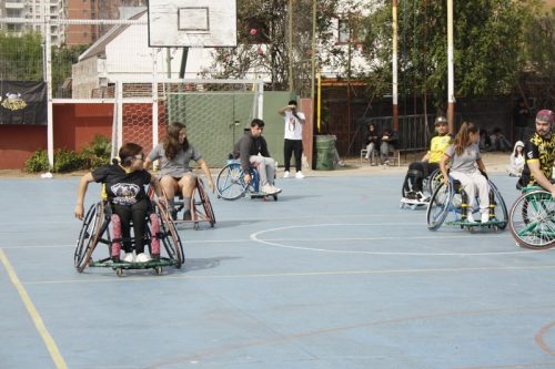 ACTIVIDAD DE  DEPORTE  ADAPTADO (HANDBOL EN  SILLA  DE RUEDAS)