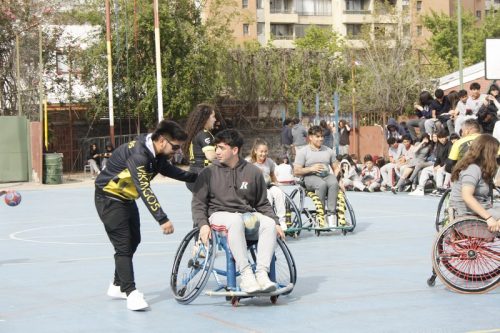 ACTIVIDAD DE  DEPORTE  ADAPTADO (HANDBOL EN  SILLA  DE RUEDAS)