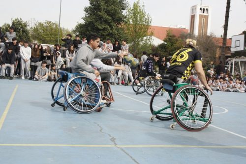 ACTIVIDAD DE  DEPORTE  ADAPTADO (HANDBOL EN  SILLA  DE RUEDAS)