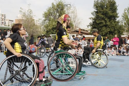 ACTIVIDAD DE  DEPORTE  ADAPTADO (HANDBOL EN  SILLA  DE RUEDAS)