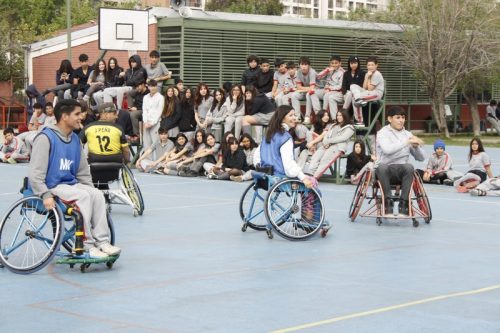 ACTIVIDAD DE  DEPORTE  ADAPTADO (HANDBOL EN  SILLA  DE RUEDAS)