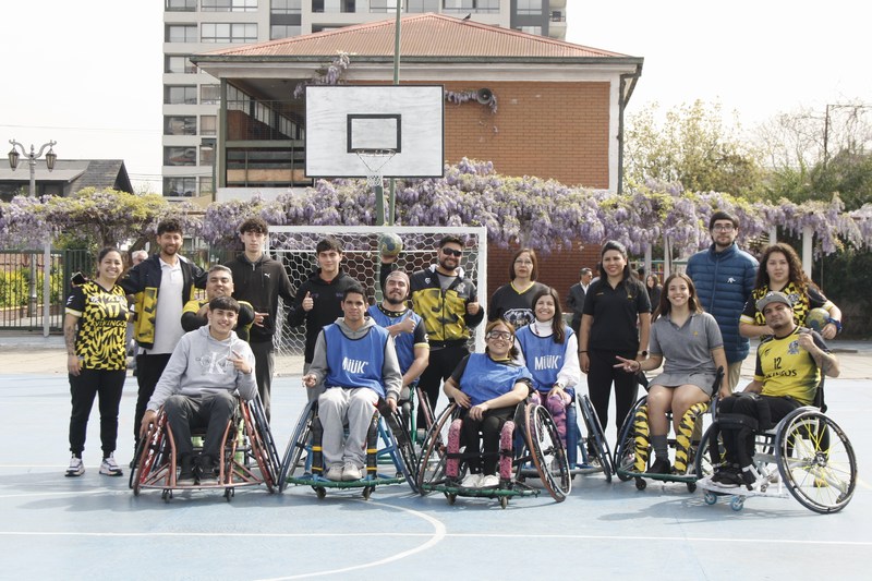 “Club Vikingos” de Deporte Adaptado visitó nuestro colegio