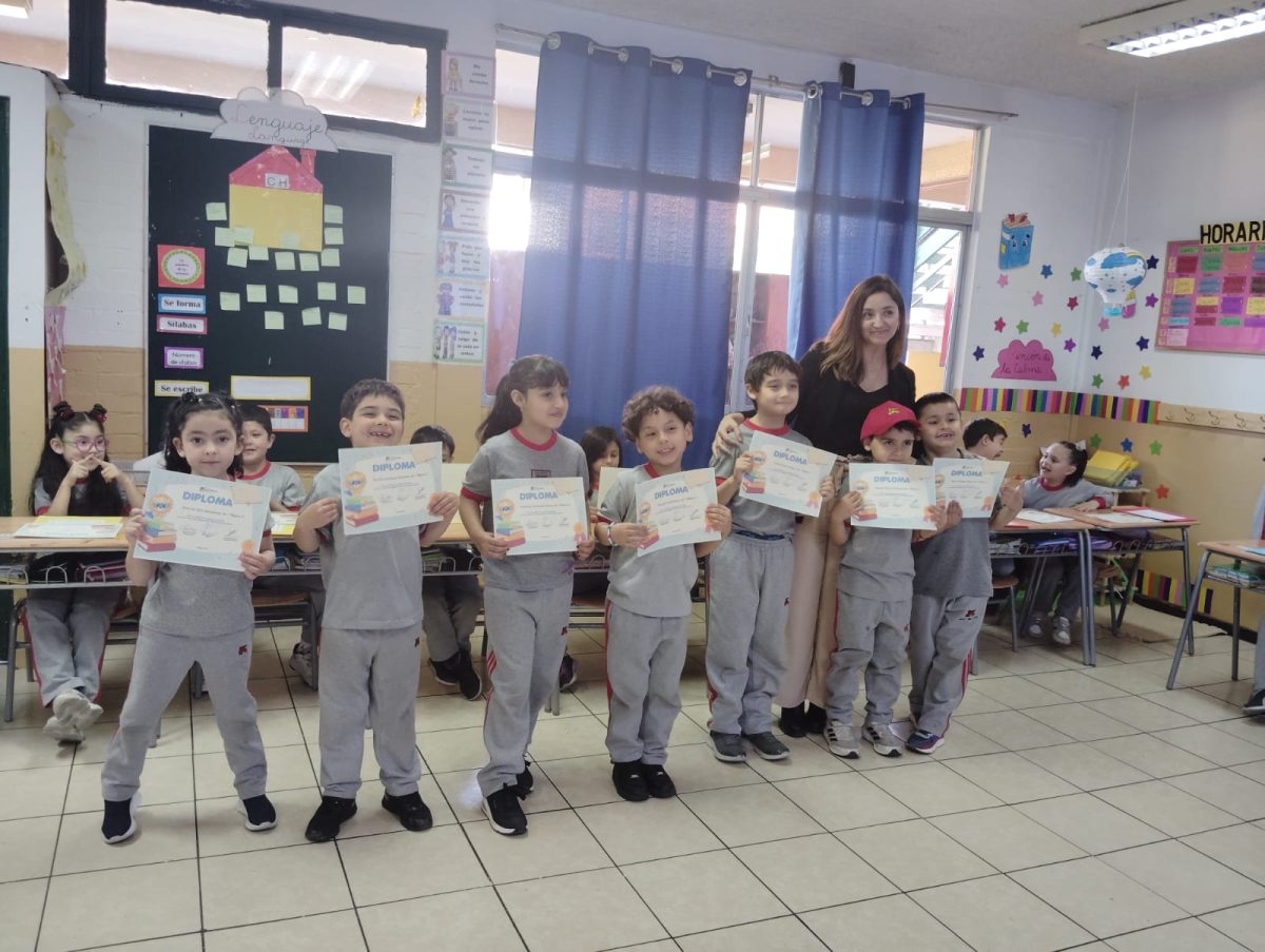 RECONOCIMIENTO  POR  LECTOESCRITURA  A ESTUDIANTES  DE1° BÁSICO