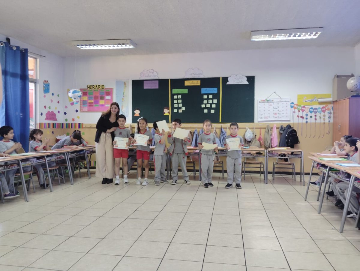 RECONOCIMIENTO  POR  LECTOESCRITURA  A ESTUDIANTES  DE1° BÁSICO