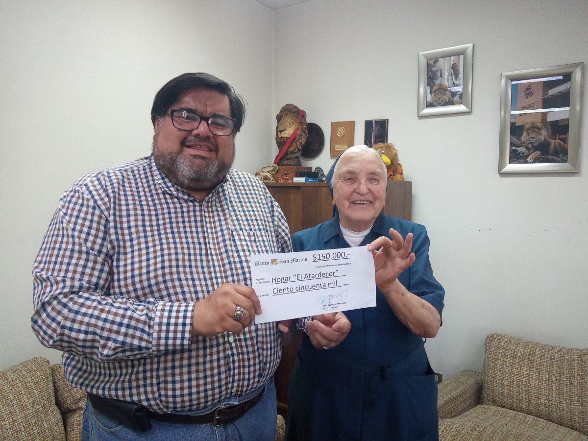 Entrega de recaudación Rifa Hogar “El atardecer”