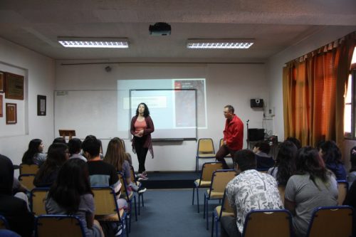 Charla del Profesor  Cristián  Raveau