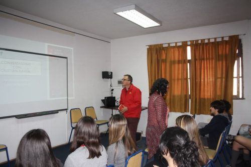 Charla del Profesor  Cristián  Raveau