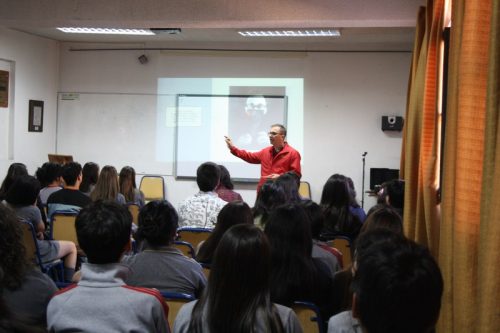 Charla del Profesor  Cristián  Raveau