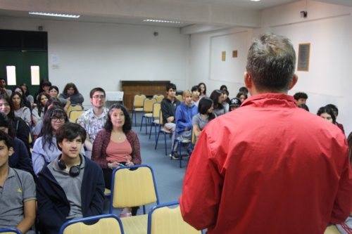 Charla del Profesor  Cristián  Raveau