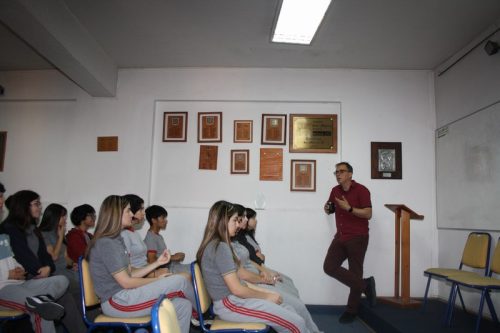 Charla del Profesor  Cristián  Raveau
