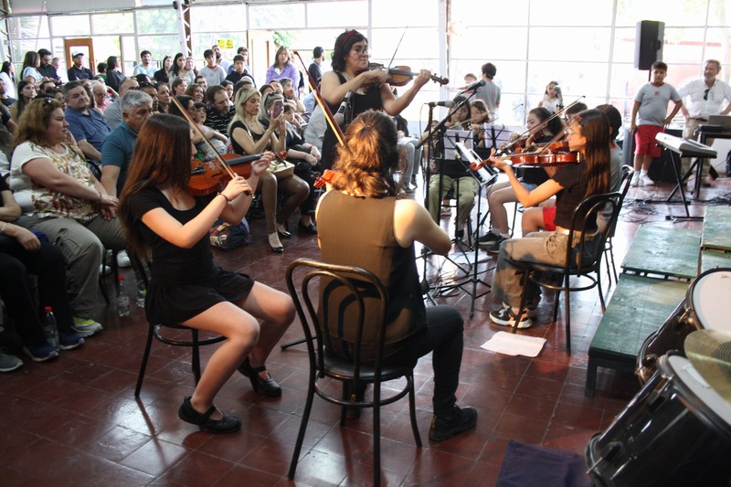 CLAUSURA TALLERES ARTÍSTICOS