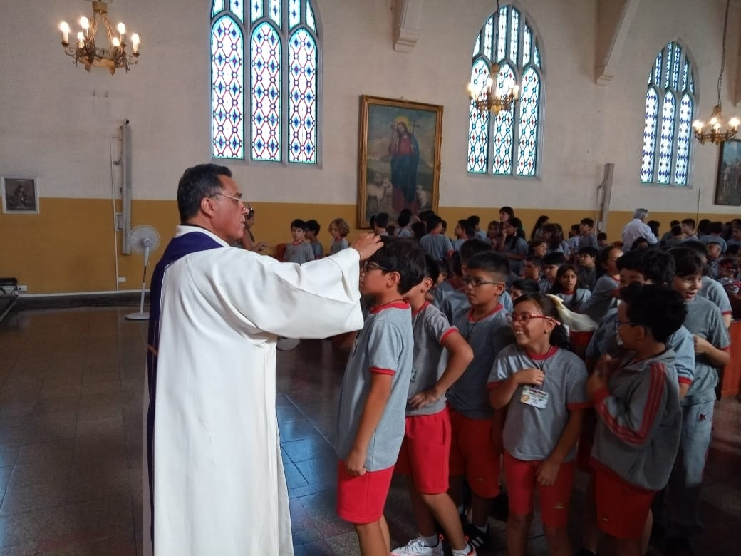 Miércoles de ceniza en Colegio San Marcos