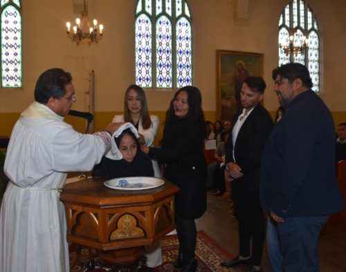 12 nuevos hijos, presenta el colegio a Dios