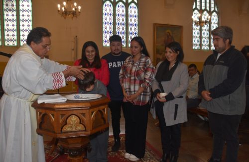 12 nuevos hijos, presenta el colegio a Dios