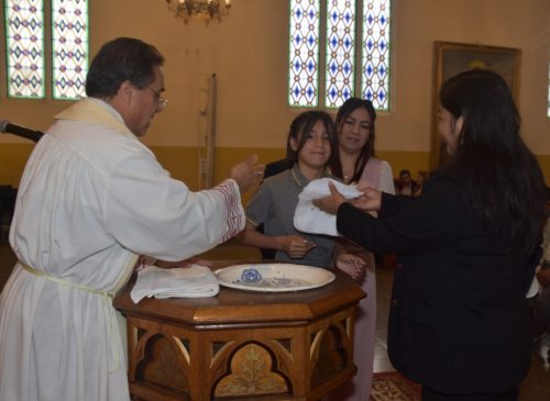 12 nuevos hijos, presenta el colegio a Dios