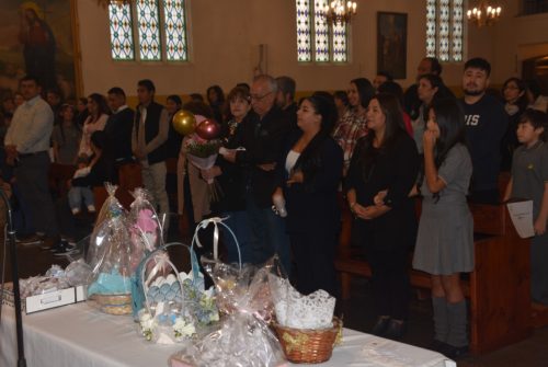 12 nuevos hijos, presenta el colegio a Dios