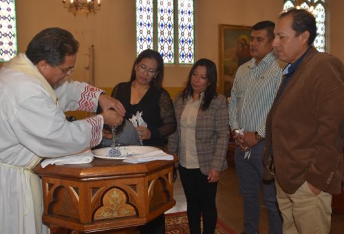 12 nuevos hijos, presenta el colegio a Dios
