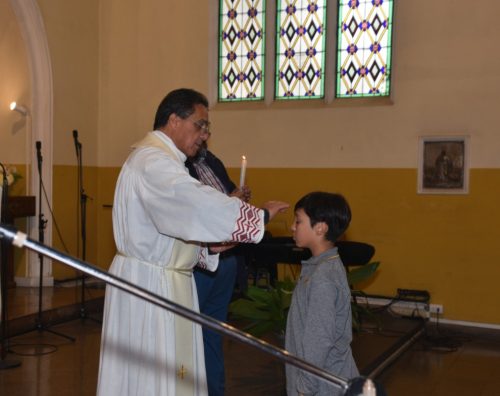 12 nuevos hijos, presenta el colegio a Dios