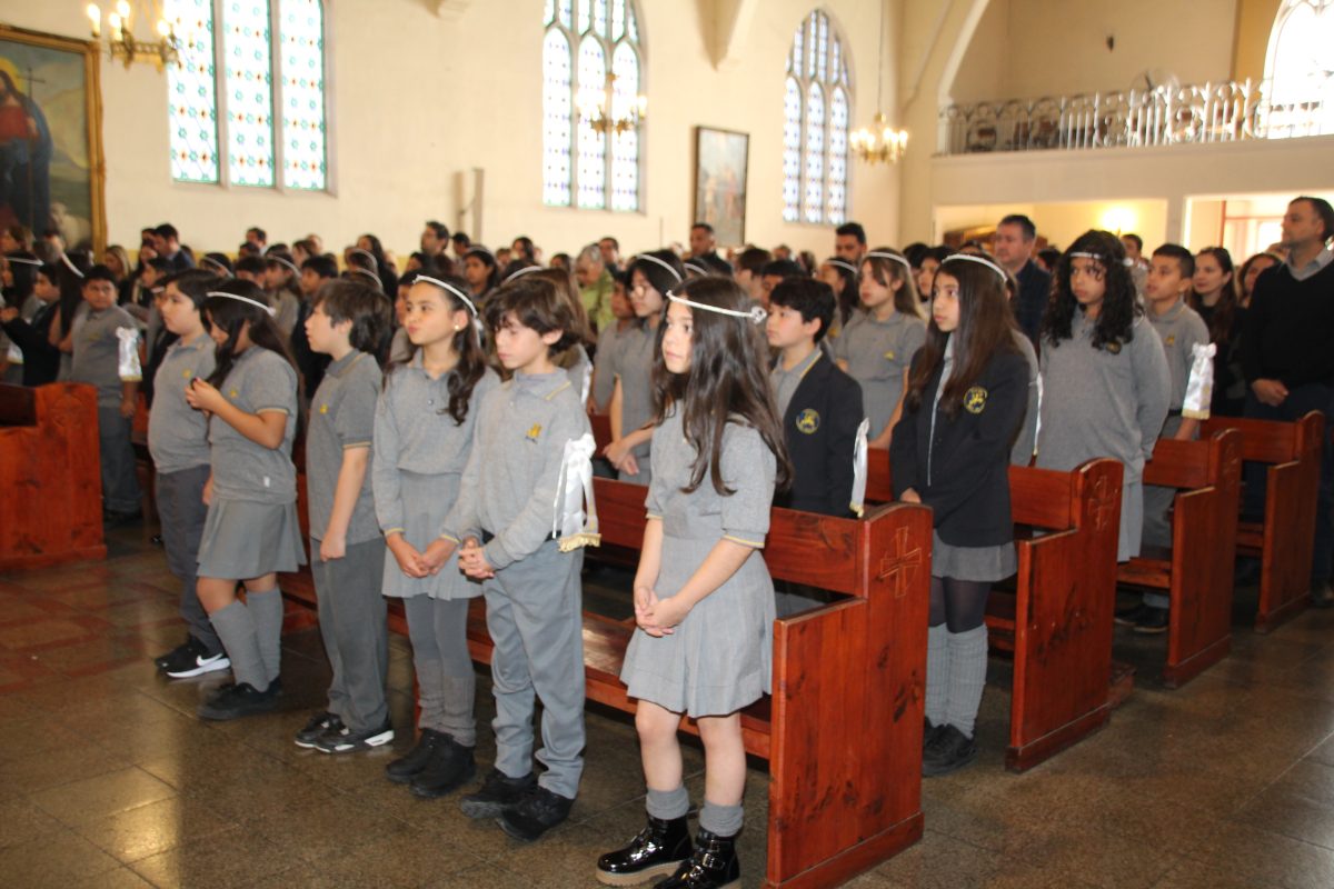 Misa de primeras comuniones