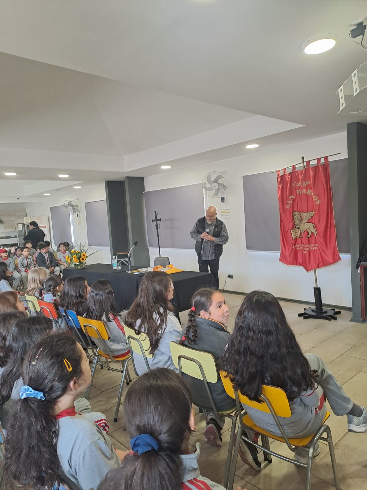 Visita de Esteban Cabezas
