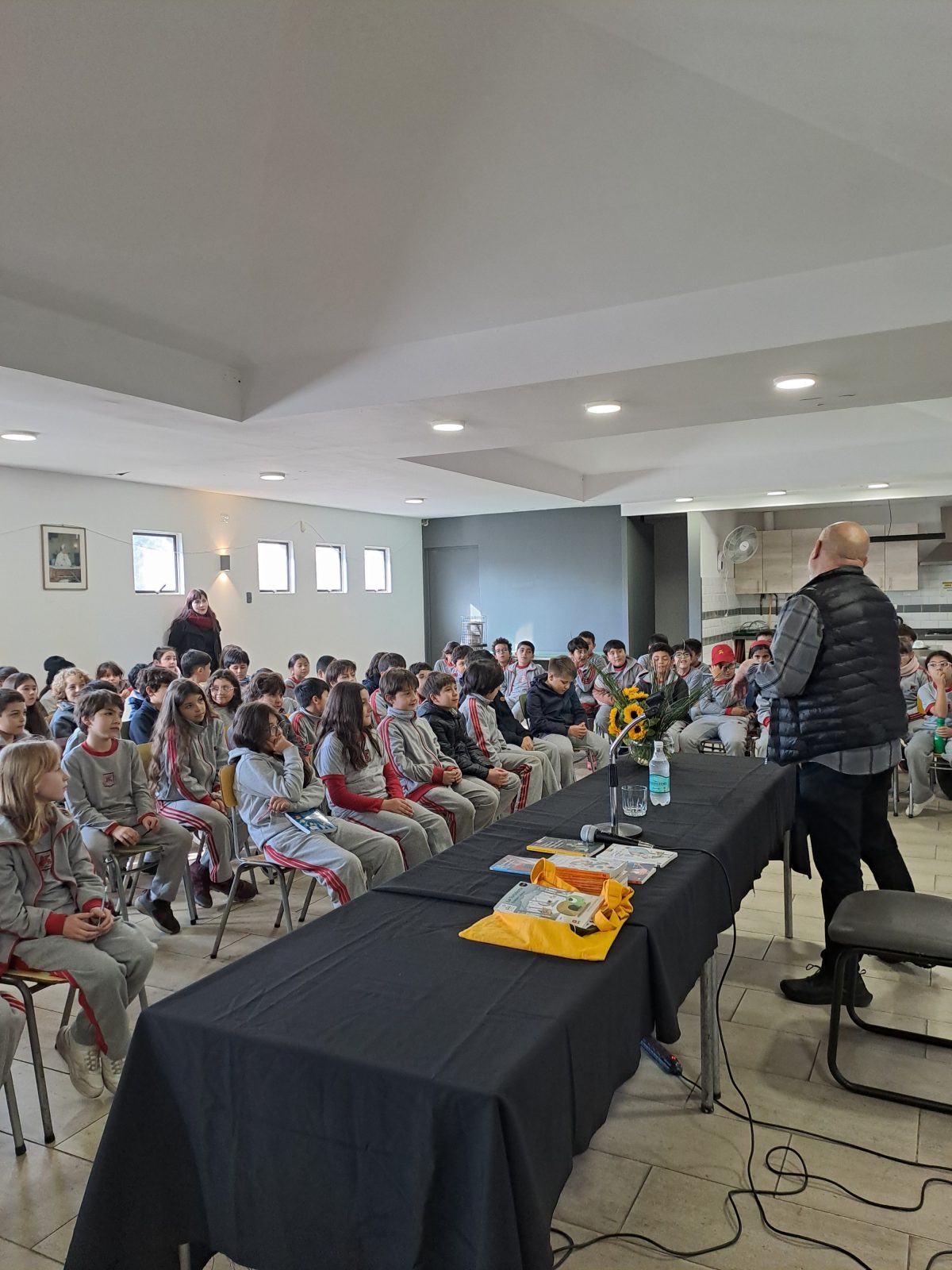 Visita de Esteban Cabezas