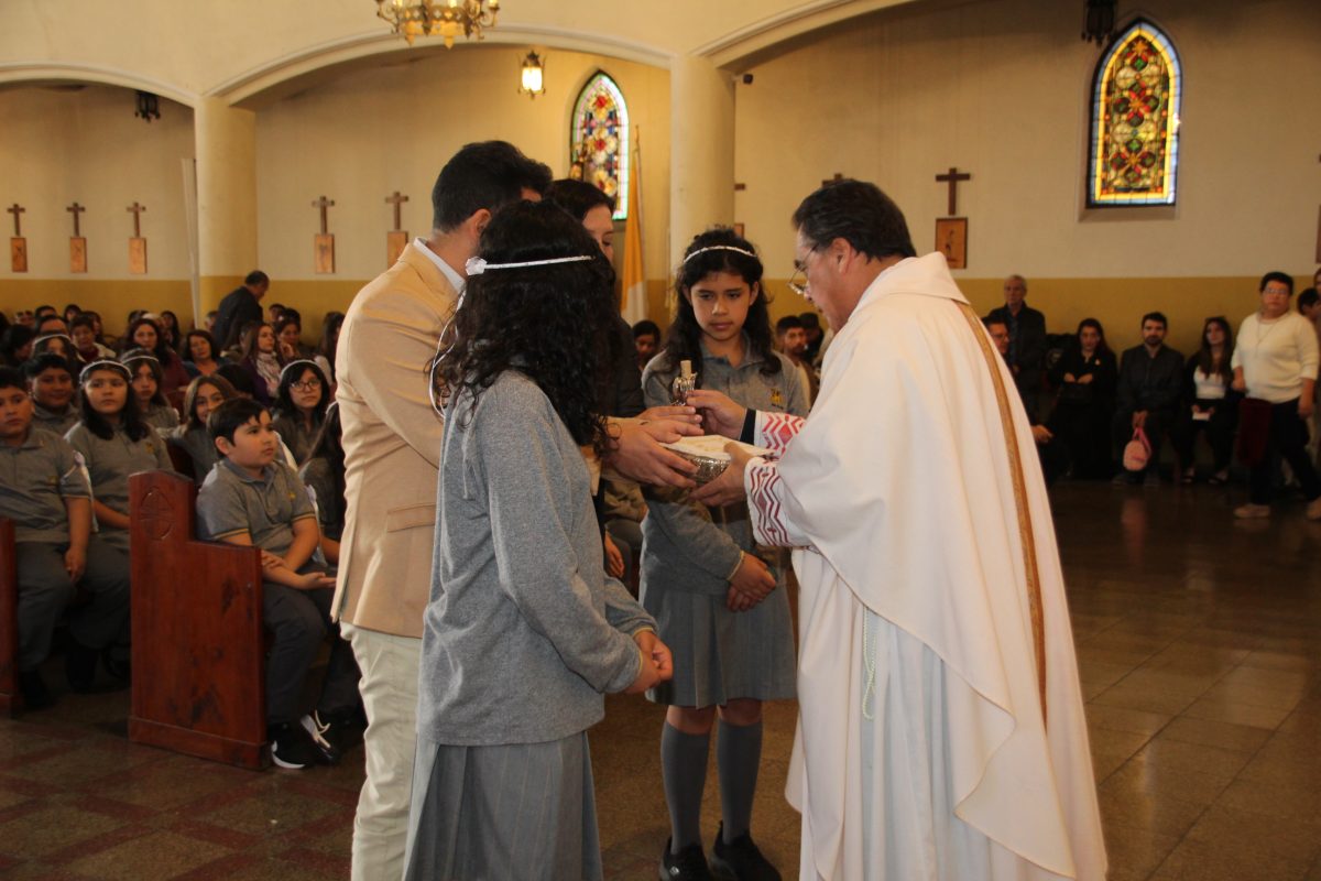Misa de primeras comuniones