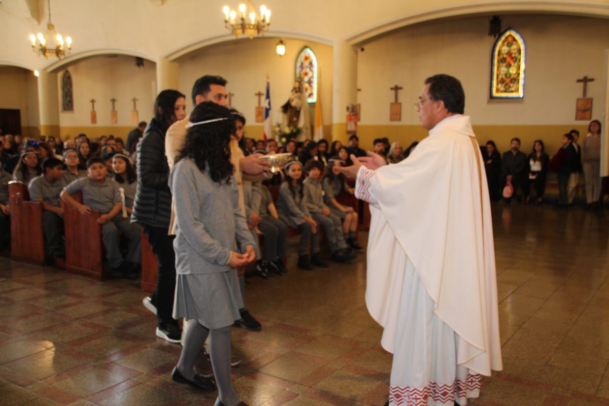 Misa de primeras comuniones