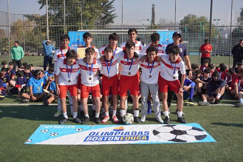 ¡Tercer Lugar para la Serie Intermedia de Futbolito en las Olimpiadas BostonEduca!