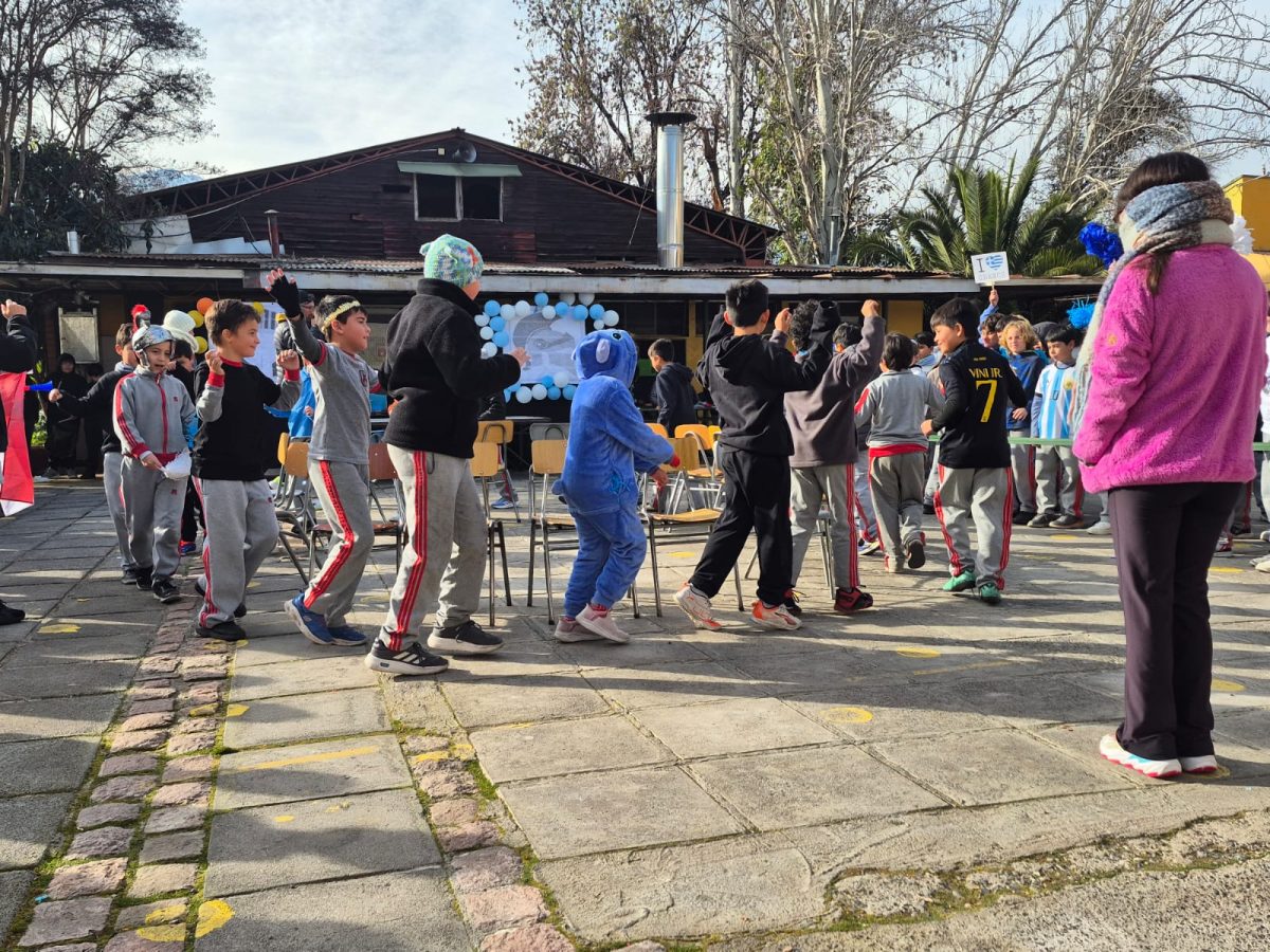 Alumnos del II Ciclo Cierran con Entusiasmo su Semana de Alianzas