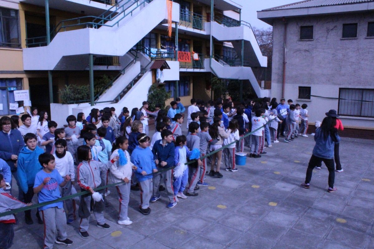 Alumnos del II Ciclo Cierran con Entusiasmo su Semana de Alianzas