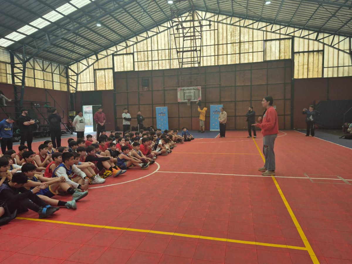 Colegio San Marcos obtiene segundo lugar en las Olimpiadas Boston Educa de Básquetbol Mini Varones