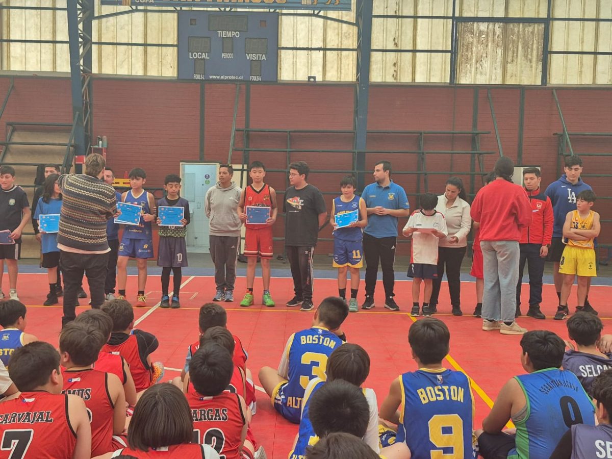 Colegio San Marcos obtiene segundo lugar en las Olimpiadas Boston Educa de Básquetbol Mini Varones
